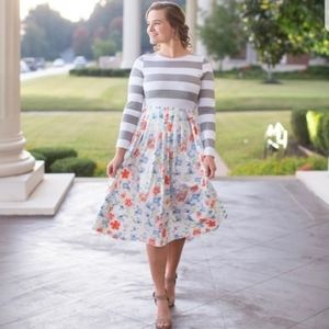 Dainty Jewells Sidewalk Stroll Dress